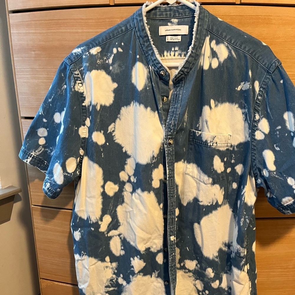 Urban Outfitters Mens Casual Button Down shirt L